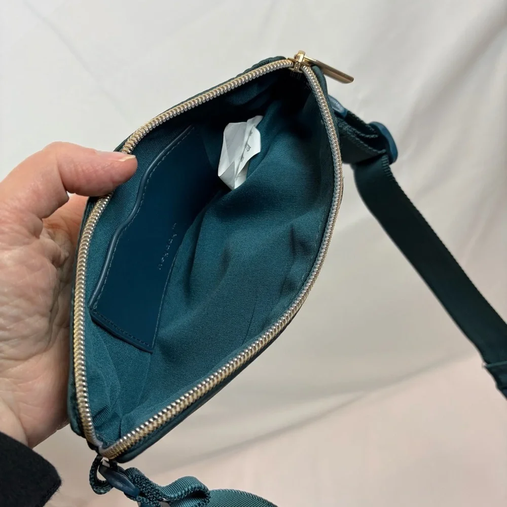 heyday™ Teal Phone Crossbody Belt Bag Wallet Adjustable Strap - Picture 4 of 9